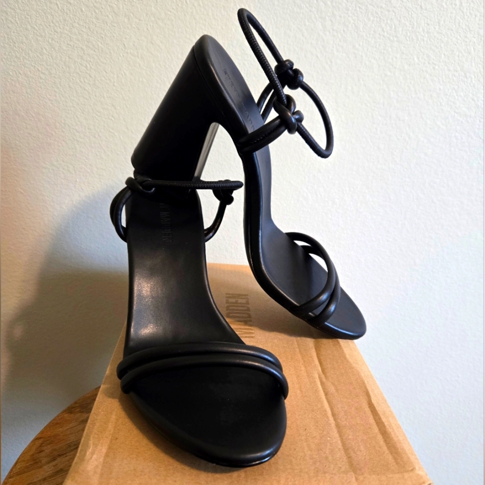 Steve Madden | Black Harrlow Block Heel Sandal | 9.5